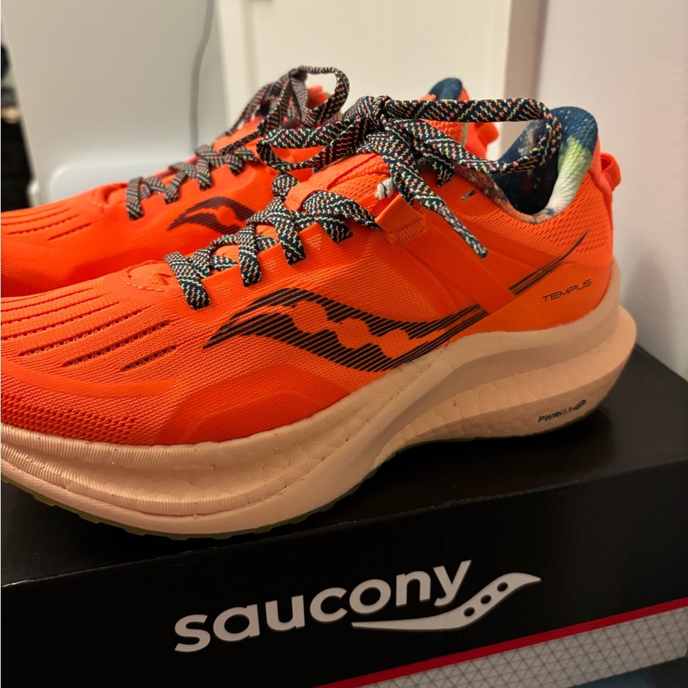 Saucony Women’s Tempus 7.5